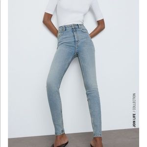 ZARA Skinny Vintage Jeans- Light Blue- Size 27 (US 4)